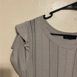 Banana Republic Gray Knit Flutter Sleeve Sweater Top Size L thumbnail 6