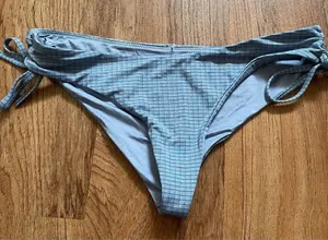 ‎RVCA womens blue checkered bikini bottoms Medium thumbnail 1
