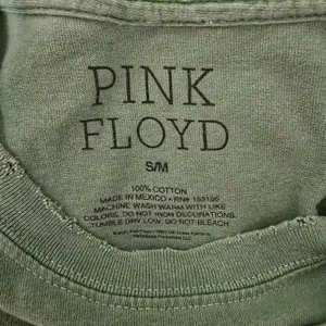 Buckle Retro Pink Floyd Washed Green Distressed Animals Band S/M T-Shirt thumbnail 6
