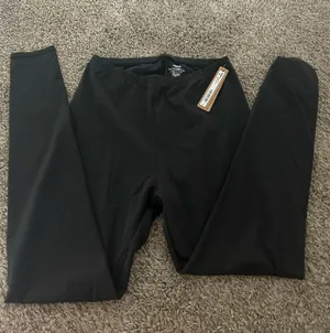 SKIMS Leggings thumbnail 1