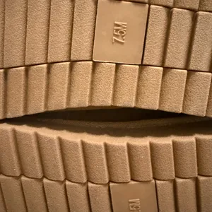 NWT slippers thumbnail 4
