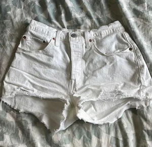 Levi's 501 White Denim Shorts thumbnail 1