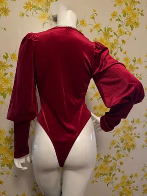 Velvet Deep V Puff Sleeve Bodysuit in Burgundy size M thumbnail 3