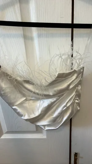 Blu Spero white strapless feathered top thumbnail 4