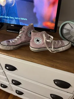 Converse Sneakers thumbnail 3