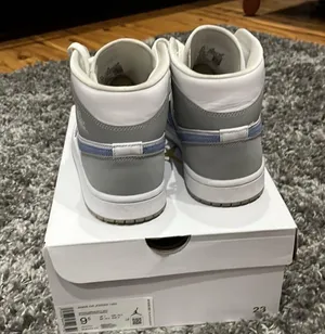 Nike Air Jordan 1 Wolf Gray thumbnail 7