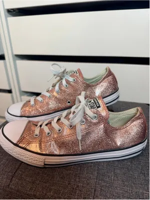 Converse Chuck Taylor All Star Low Top Pink Glitter Sneakers Jr Size 6 Women 8 thumbnail 3