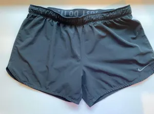 Nike Womens Dri-fit Black Shorts size Medium thumbnail 1