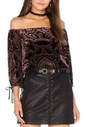 Alice + Olivia Alecia Off-Shoulder Top in baroque burnout paisley velvet Small thumbnail 1