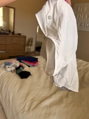 Lululemon Shorts thumbnail 5
