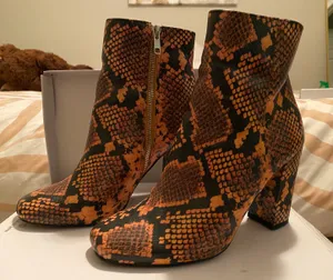 Booties thumbnail 5