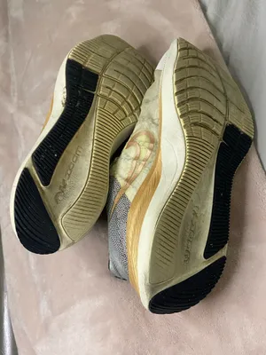 Nike Womens Winflo 8 Premium Sail Metallic Copper Coin Shoes Size 6 thumbnail 7