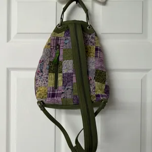 Donna Sharp Quilted Patchwork Sling Backpack Green Purple Floral Convertible Bag thumbnail 6