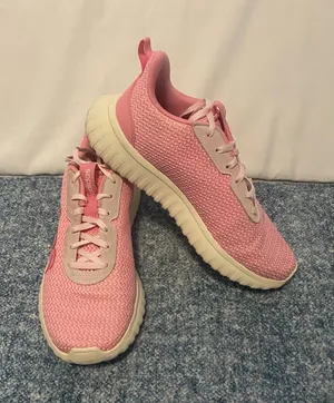 Pink Adidas Sneakers thumbnail 1