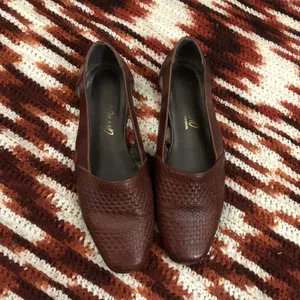 90s Vintage Brown genuine leather woven braided fisherman loafers flats shoes pointed toe ballet #cottagecore #boho Measurement in pics thumbnail 3