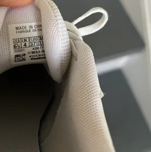 Reebok Sneakers thumbnail 3