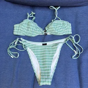 Triangl Bikini thumbnail 2