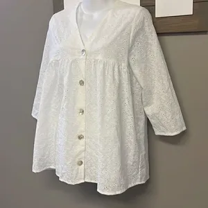 ZARA White Eyelet Flowy 3/4 Button Up Peplum Shirt- Small thumbnail 2