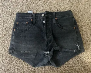 Levi’s Jean Shorts thumbnail 1