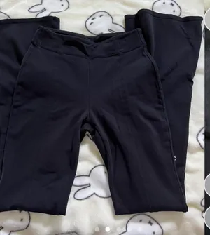 Alo Flare Leggings thumbnail 1