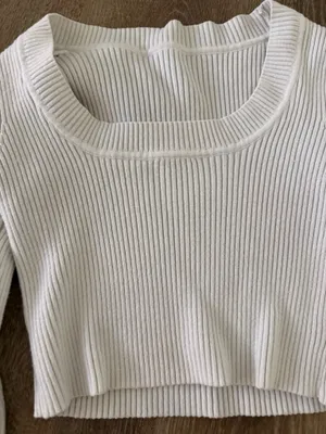 White long sleeve top Size XS thumbnail 3