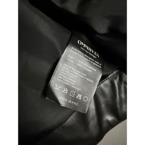 Ommiivex Black Faux Leather Cropped Bomber Jacket Size Large NWT thumbnail 8