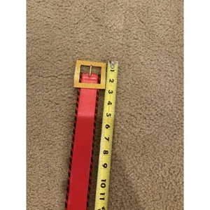 Vintage CARLISLE Belt XS RED Leather 1629 GOLD Metal 1990s Retro thumbnail 9