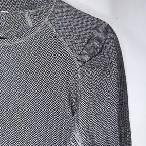 Lululemon Think Fast Long Sleeve‎ Shirt Size 6 Heathered Herringbone BLACK/SLATE thumbnail 3