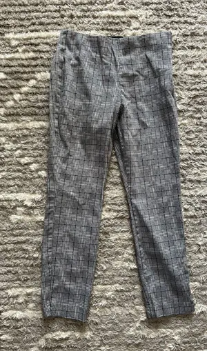 Old Navy Dress Pants thumbnail 1