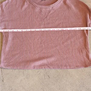 Charlotte Russe Textured Mauve Long Sleeve Top thumbnail 5