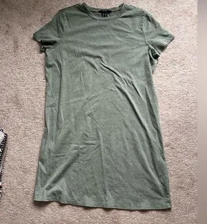 Forever 21 T-shirt dress thumbnail 1