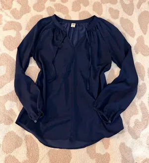 Old Navy Blue Blouse thumbnail 1