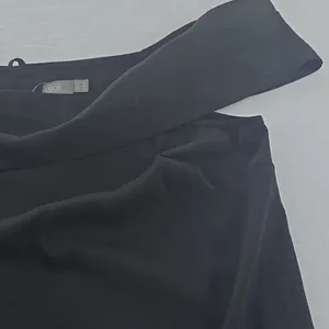 Asos NWT Black Halter Off The Shoulder‎ Mini Dress Size 14 thumbnail 6