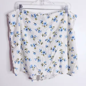 NWT Old Navy High-Waisted Linen-Blend Mini Skort White Blue XL Cottagecore‎ thumbnail 2