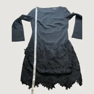 Laundry by Shelli Segal Black 3D Floral Lace Hem Shift Dress Long Sleeve Size 2 thumbnail 6