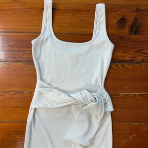 Lena Ribbed Bodycon Tie Waist Midi Tank Dress Sz S 💚🎀 thumbnail 6