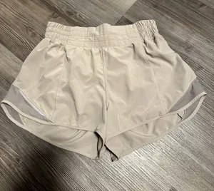 Lululemon Hotty Hot Shorts 2.5" thumbnail 1