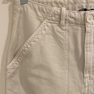 Cream Colored Denim Jeans Size Medium thumbnail 2