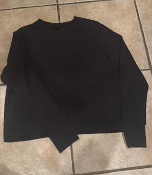 Black Crewneck Size L thumbnail 1