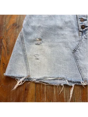 Free People We The Free Distressed Denim Mini Skirt Button Fly Light Wash Sz 30 thumbnail 5