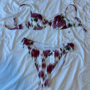 Abercrombie & Fitch ruched mid-rise moderate bikini thumbnail 1