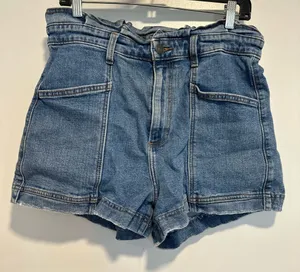 Abercrombie & Fitch Sz:32/14 Mall Brand high waited denim shorts ruffled waist. thumbnail 1