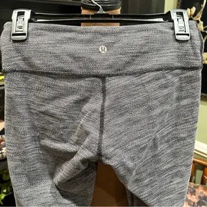 Lululemon Wunder Under High-Rise Leggings – Black & Gray Textured, Size 6 thumbnail 7