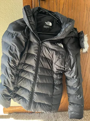 The North Face Women ZIP Up Jacket thumbnail 1