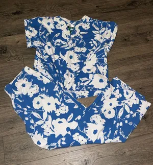 Blue & White Floral Two thumbnail 1