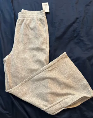 89th + Madison Heather Light Grey Wide Leg Lounge Sweatpants Medium thumbnail 1