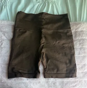 SheIn Brown Seamless Gym Shorts thumbnail 1