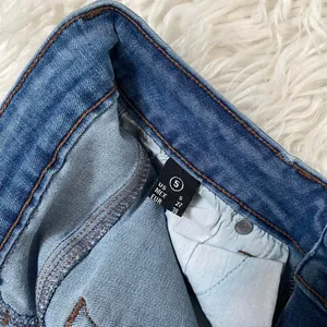 Enjean Blue Denim Skinny Jeans Distressed Raw Hem Y2k Boho Chic Grunge Alt thumbnail 2