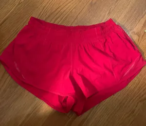 Lululemon Hotty Hot Shorts 2.5" Low-Rise thumbnail 1
