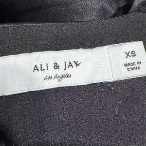 Ali & Jay Black Satin Cold Shoulder Flutter Sleeve V-Neck Maxi Gown Dress thumbnail 9